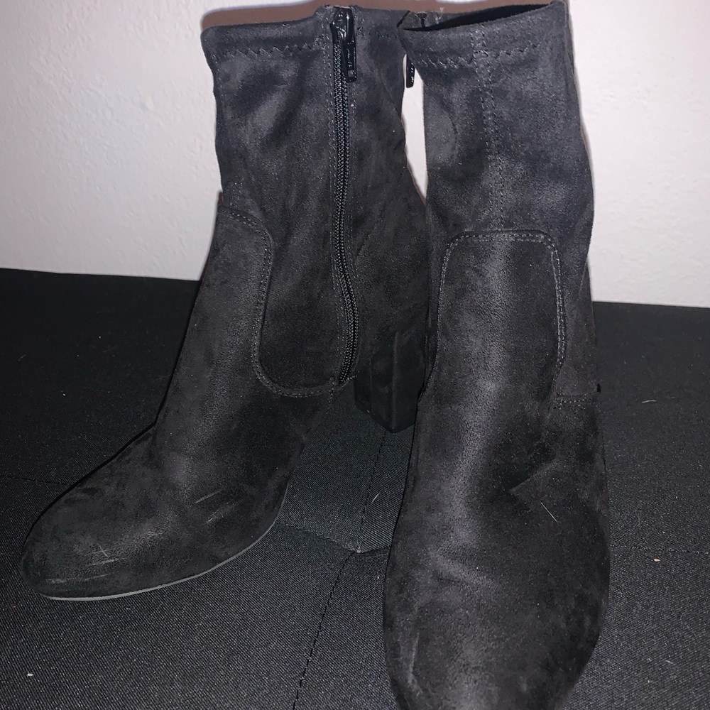 Heeled booties